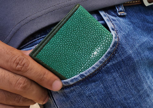 Mini-Brieftasche-aus-Rochenleder-Farbe-Gruen-Imperial-510x510-5
