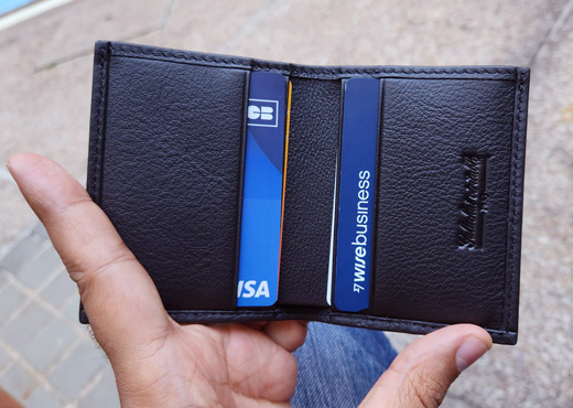 Mini-Brieftasche-aus-Rochenleder-Farbe-Schwarz-510x510-6